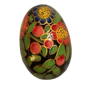 Ukrainian Hand Painted Lacquered Easter Egg